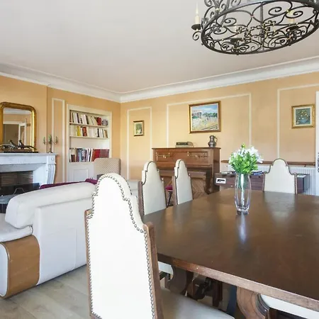 Large And Elegant Flat With Terrace 5 Min To - Welkeys Apartman Hendaye